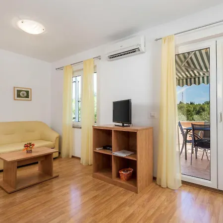 Glavotok By Interhome * Malinska