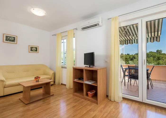 Glavotok By Interhome * Malinska